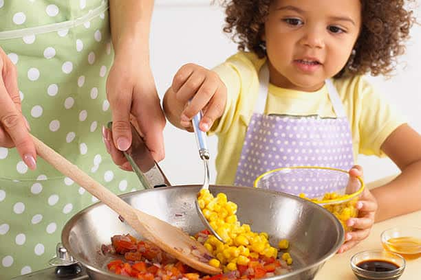 cooking-with-young-chidren%20%281%29.jpg